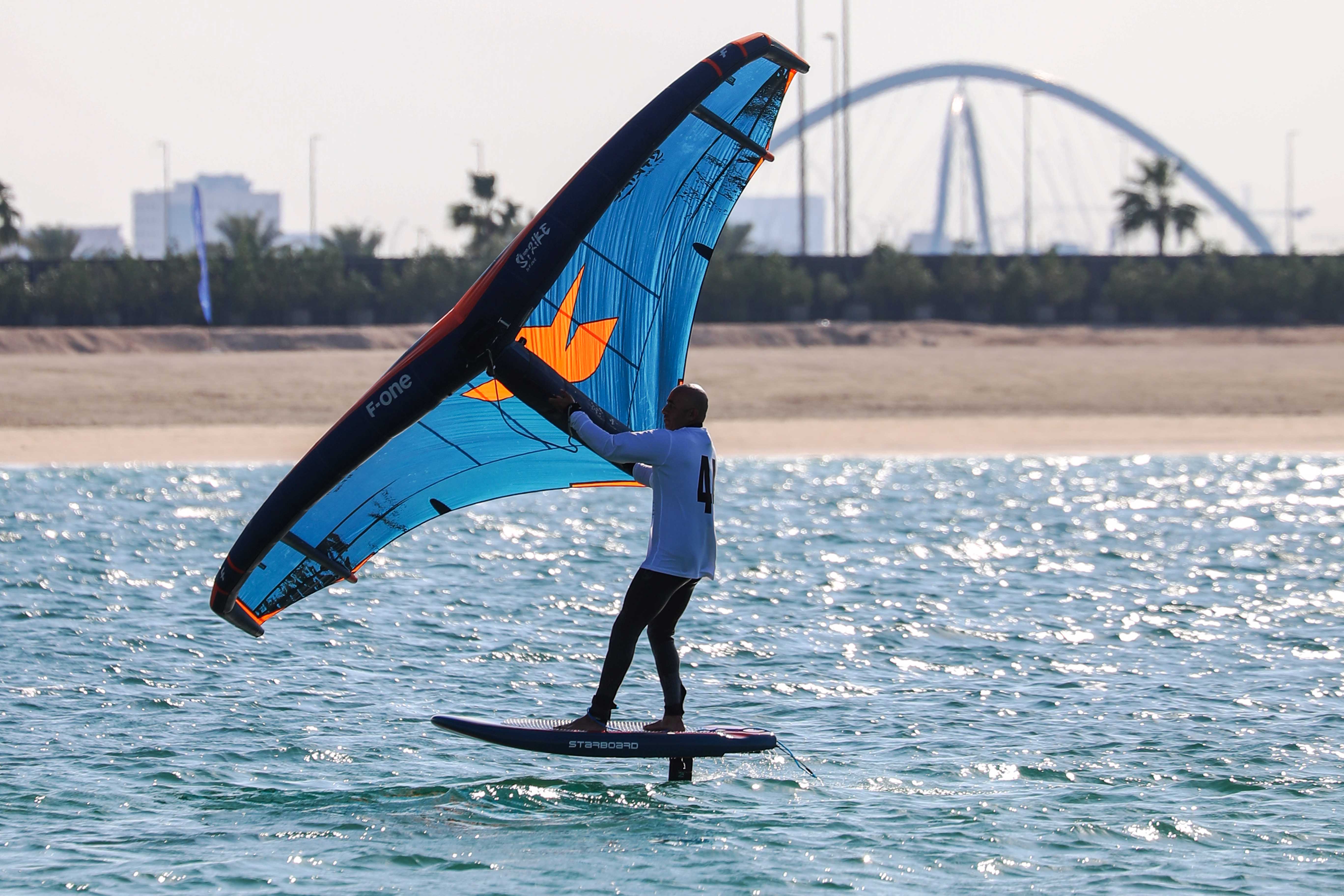 Kitesurf flying in Dubai Islands this Saturday & Sunday